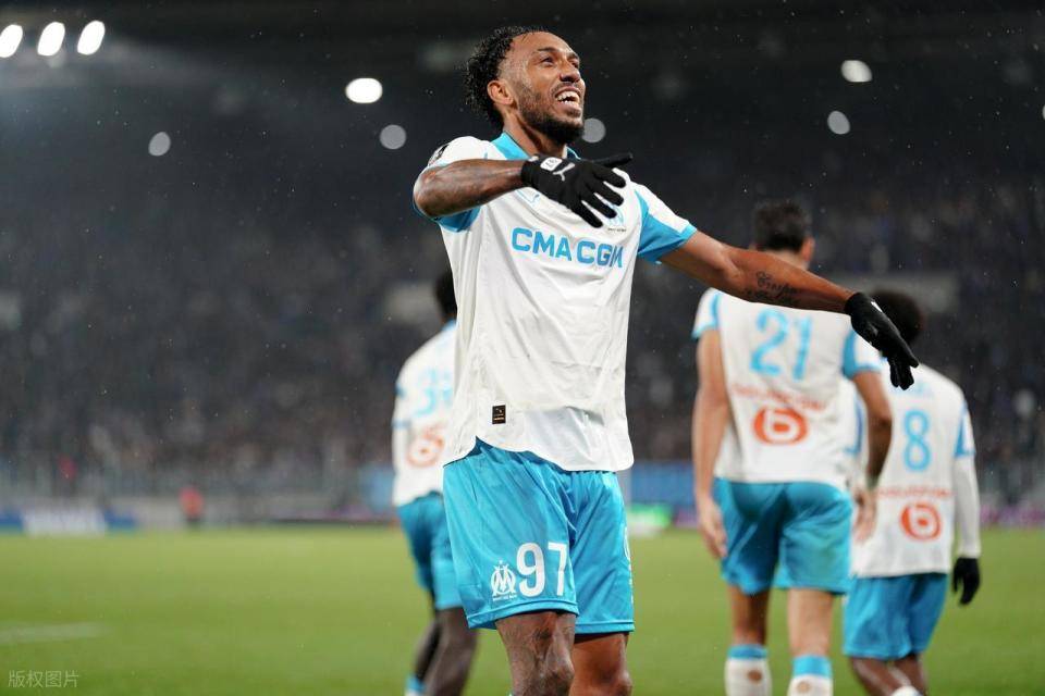 4-0,36岁奥巴梅杨1球2助,格林伍德1球,法甲第3横扫欧冠4冠王 4-0,36岁奥巴梅杨1球2助,格林伍德1球,法甲第3横扫欧冠4冠王