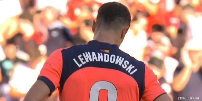 西甲冷门:巴萨1比4惨败,联赛首败,皇马登顶榜首 西甲冷门:巴萨1比4惨败,联赛首败,皇马登顶榜首