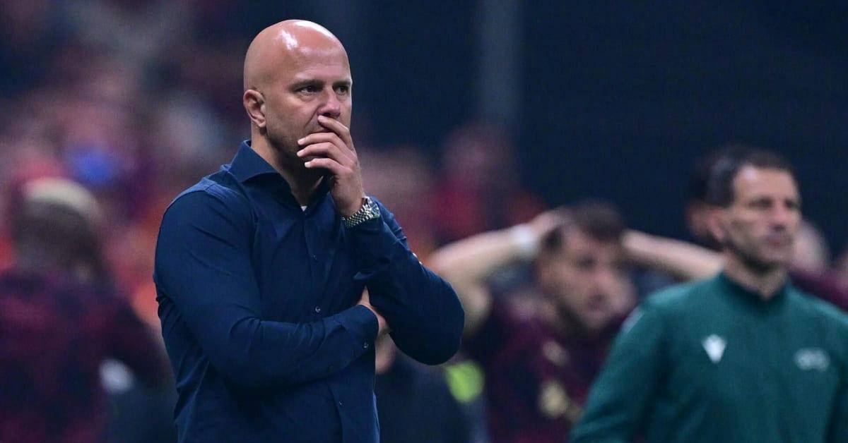 斯洛特谈利物浦成绩遭针对:克洛普战术调整引争议 斯洛特谈利物浦成绩遭针对:克洛普战术调整引争议